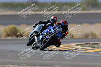 media/Oct-08-2022-SoCal Trackdays (Sat) [[1fc3beec89]]/Turn 14 (1050am)/